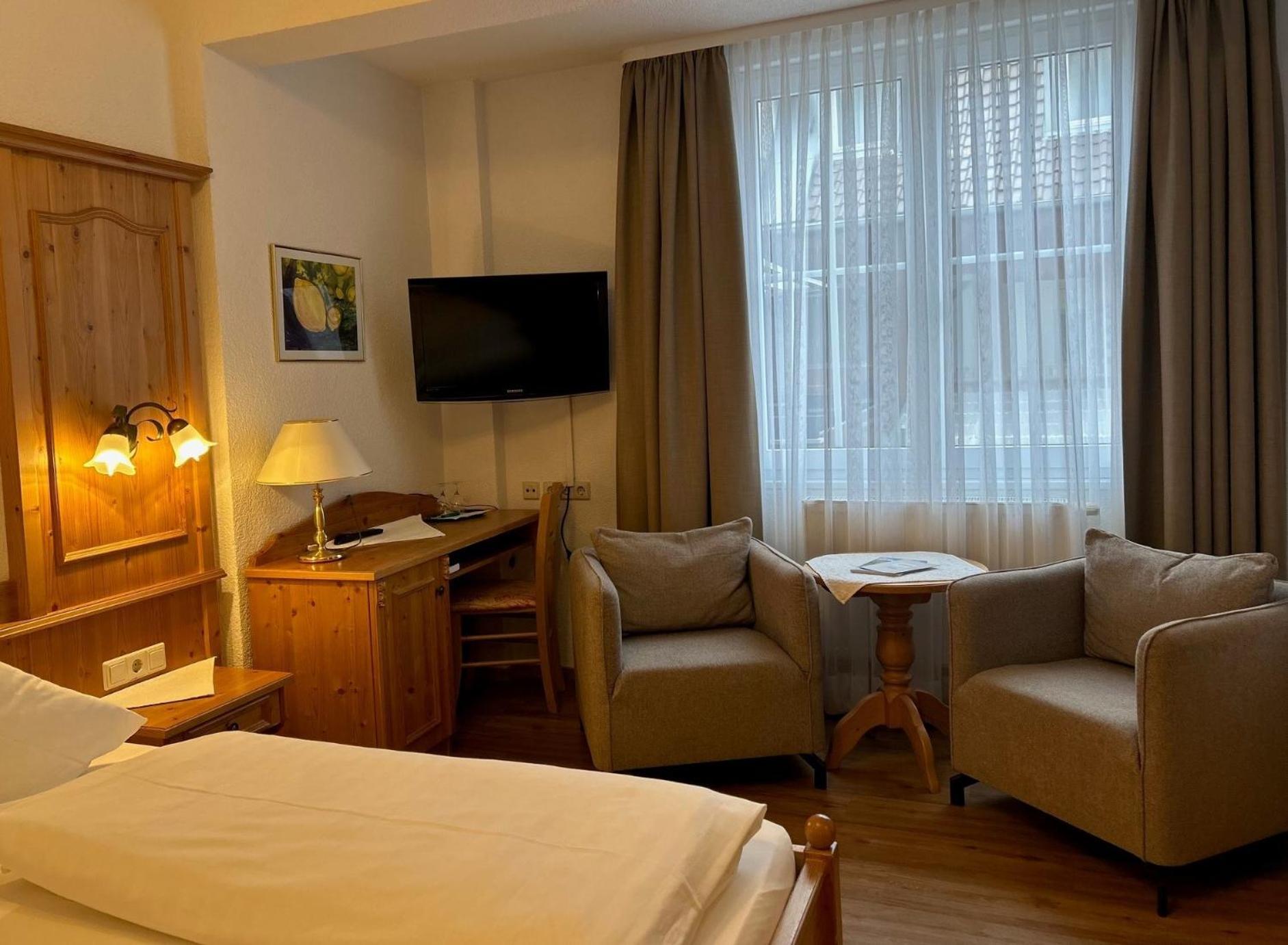 Seehotel Schaepfle Uberlingen Bagian luar foto