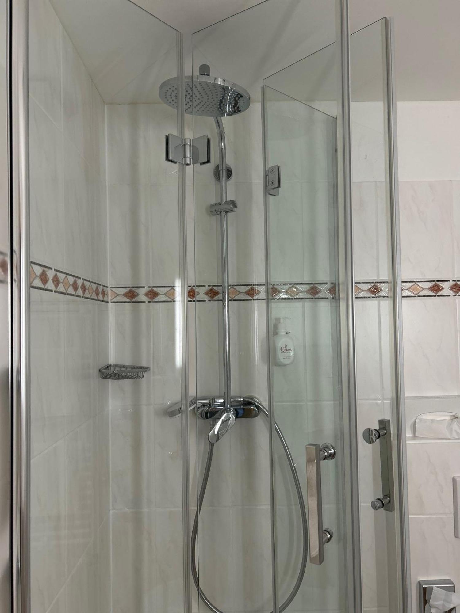 Seehotel Schaepfle Uberlingen Bagian luar foto